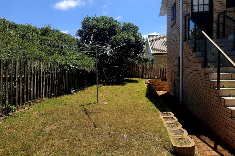 4 Bedroom Property for Sale in Boggomsbaai Western Cape